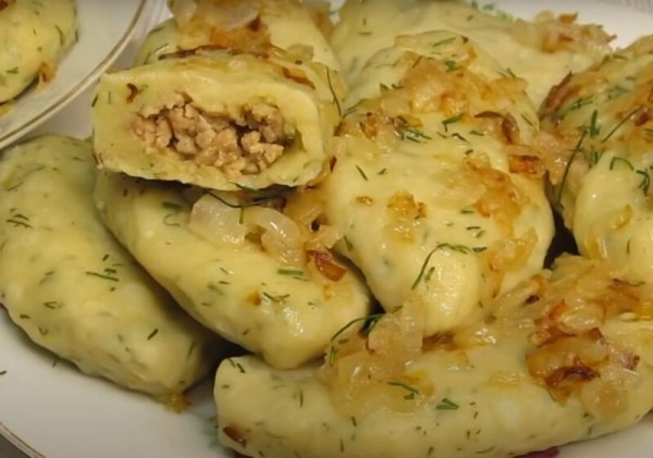 Ароматный картофель и сочная мясная начинка. Цеппелины: нет слов, так вкусно!