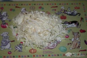 Рецепт: Салат из корнеплодов — С молодой капустой